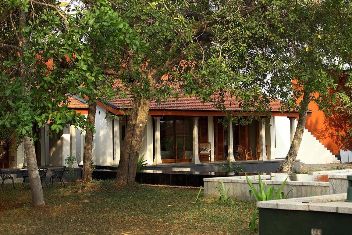 Baymaas Lake House Kochi ภายนอก รูปภาพ